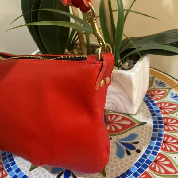 - Clara V. Petit Moyen Pouch bag - Picture 7 of 13